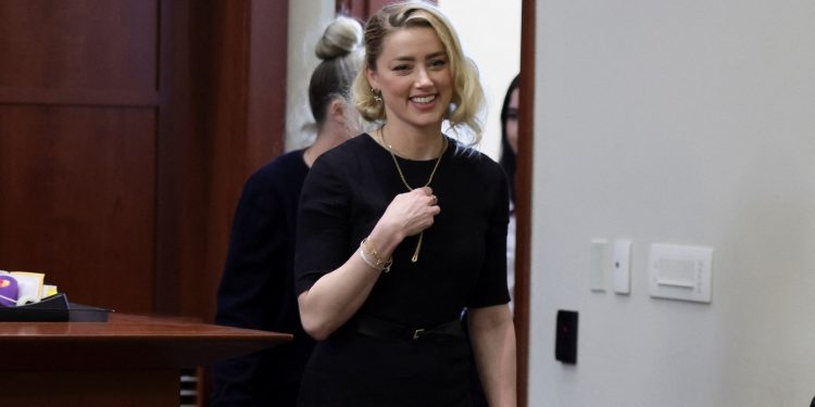 amber-heard-receives-'marriage-proposal'-from-saudi-man-on-instagram.-watch