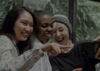 snap,-magna-media-trials-study-role-of-ar-ads-in-consumer-purchase-journey-–-adweek