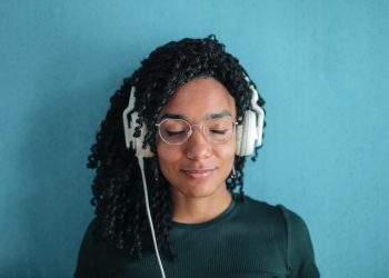 spotify-to-expand-into-audiobooks-with-news,-sports,-education-next-[updated]-–-hypebot