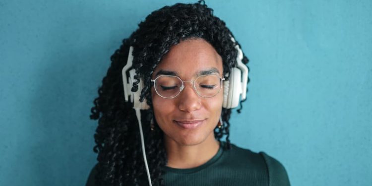 spotify-to-expand-into-audiobooks-with-news,-sports,-education-next-[updated]-–-hypebot