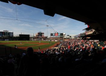 louisville-bats'-byrd-tenerowicz-becomes-twitter-meme-in-his-debut-–-courier-journal