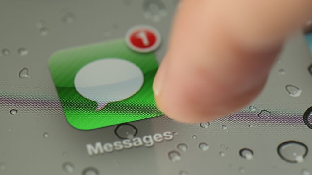 this-clever-iphone-hack-allows-you-to-text-much-more-quickly-–-techno-trenz