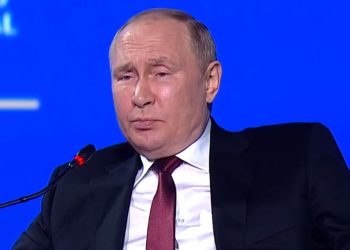 'sickly'-putin-sweats,-fidgets-and-grimaces-as-his-hands-&-feet-twitch-on-stage-–-the-sun