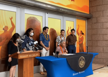 hawaii-governor-signs-trio-of-pro-lgbtq+-bills-to-make-state-'inclusive-for-all'-–-pinknews