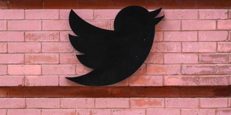 twitter-board-again-urges-shareholders-to-ok-elon-musk-takeover,-but-tesla-chief-warns-…