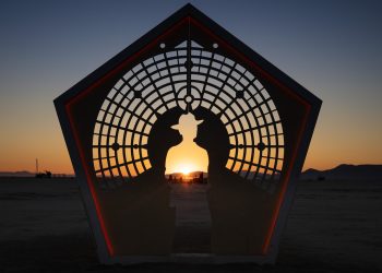 remembering-the-solstice-burn-that-started-it-all-|-burning-man-journal