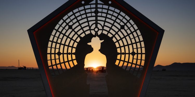remembering-the-solstice-burn-that-started-it-all-|-burning-man-journal