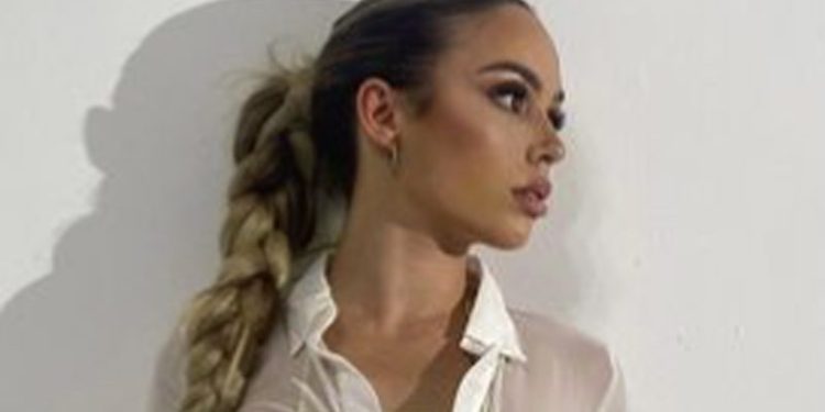 sofia-cromwell-turns-heads-in-skimpy-green-bikini-photo-drop-–-ringside-news