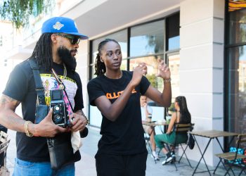 how-cllctve-founder-+-linkedin-creator-kelsey-davis-is-connecting-gen-z-creators-to-…