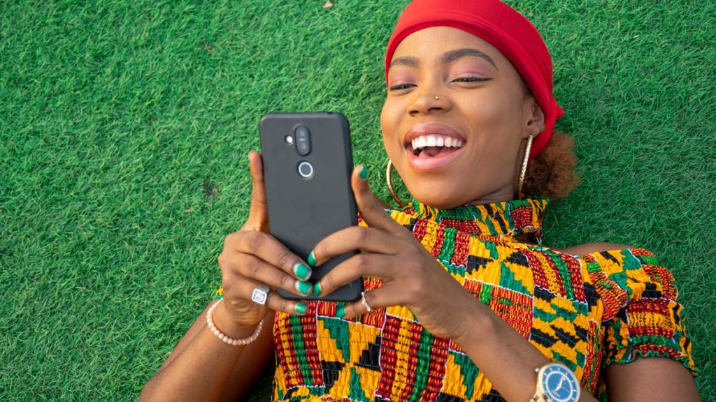 snapchat's-new-program-will-pay-black-content-creators-–-the-root