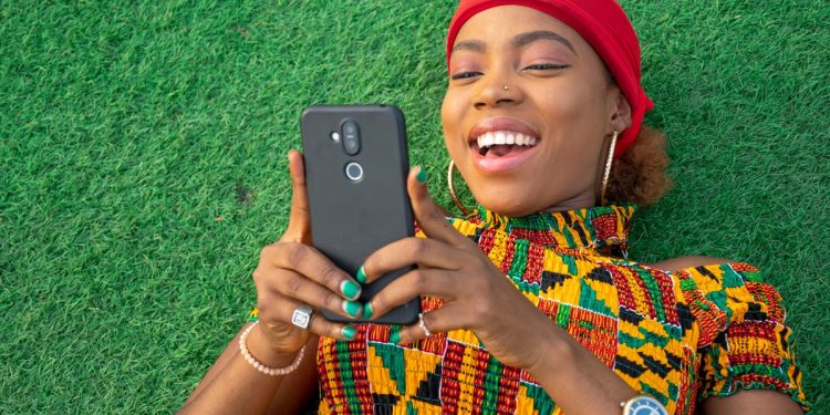 snapchat's-new-program-will-pay-black-content-creators-–-the-root