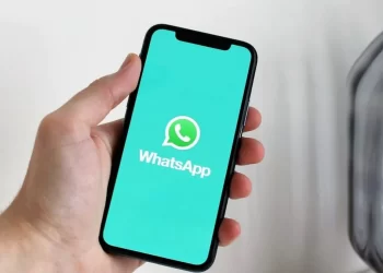 whatsapp-users-will-soon-be-able-to-delete-two-days-old-messages-–-bgr-india