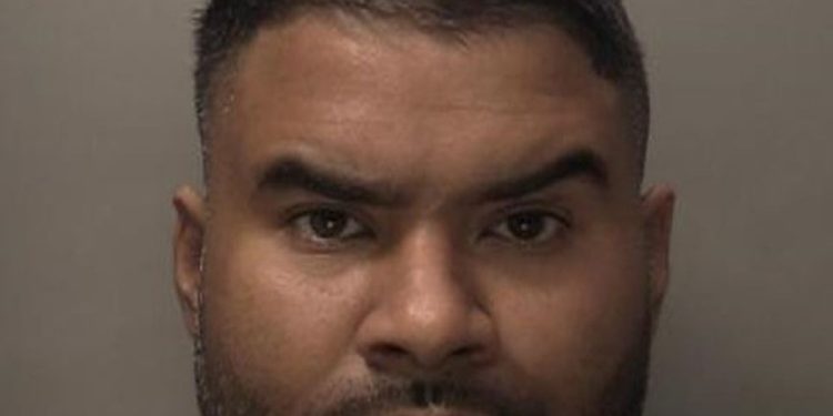 pervert-used-snapchat-to-contact-teenage-girls-before-sexually-assaulting-them
