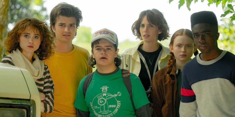 tumblr-has-turned-itself-inside-out-to-promote-the-fourth-season-of-“stranger-things.”