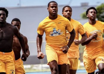 canescounty-–-watch:-andy-jean-summer-workout,-talks-miami