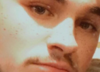 man-stabbed-friend-to-death-before-filming-aftermath-on-snapchat,-murder-trial-hears