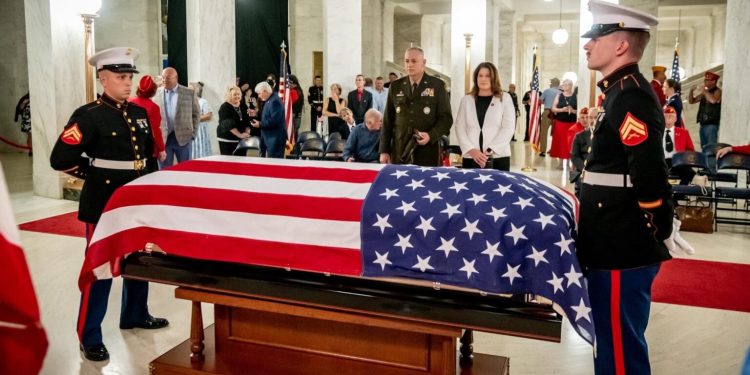 photo-gallery:-west-virginians-remember-a-hero-–-wv-metronews
