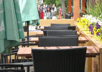 calgary's-rainy-summer-getting-mixed-reaction-from-businesses,-agriculture-sector