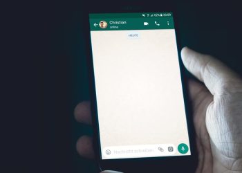 4-simple-ways-to-send-large-files,-audio-or-video-on-whatsapp-to-anyone-–-gadget-bridge