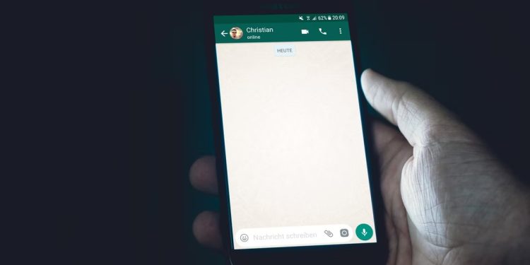 4-simple-ways-to-send-large-files,-audio-or-video-on-whatsapp-to-anyone-–-gadget-bridge