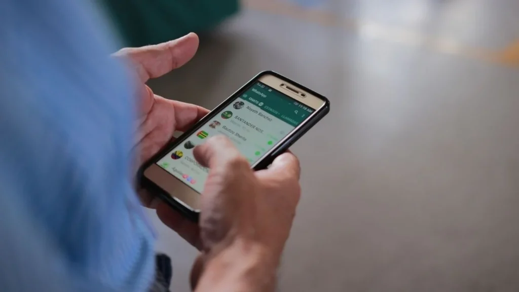 link-your-whatsapp-account-to-2-phones?-find-out-what's-in-store-–-hindustan-times-tech