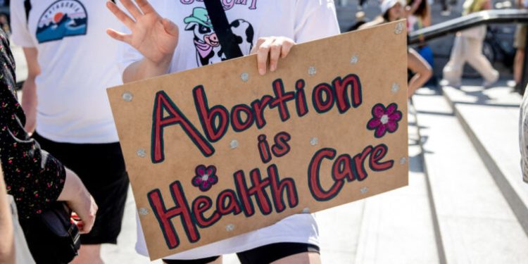lawmakers-tell-facebook-to-stop-deleting-abortion-posts-for-no-reason-–-ars-technica