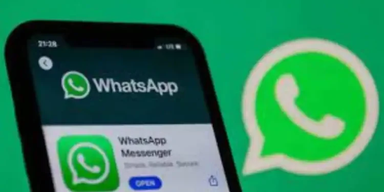 whatsapp-users-alert!-whatsapp-head-warns-users-against-fake-whatsapp-apps-|-technology-news