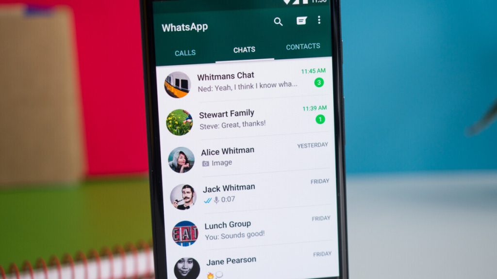 whatsapp-working-on-enriching-its-status-updates-feature-with-a-voice-note-option