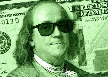 a-strong-dollar-could-undermine-these-3-stocks-with-massive-overseas-revenue