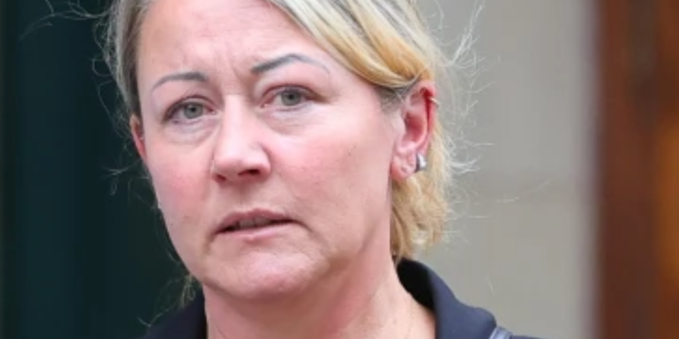 mother-of-two-cries-after-being-found-not-guilty-of-sexually-abusing-her-'obsessed'-teen-student