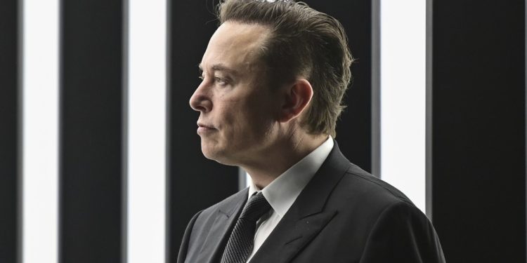 court-shoots-down-elon-musk-request-to-delay-twitter's-lawsuit-seeking-to-force-$44-billion-sale