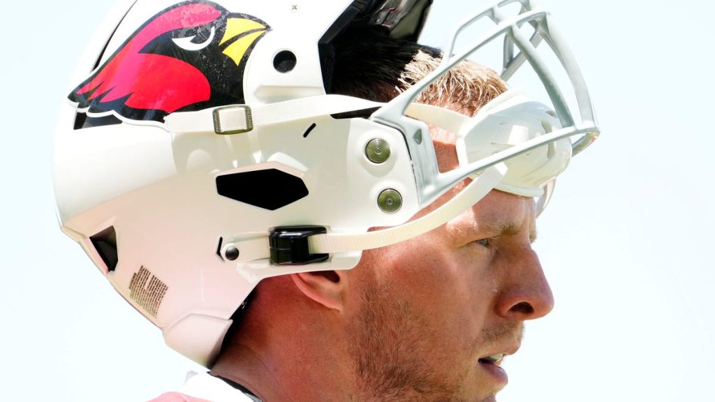 jj.-watt-responds-to-twitter-user-selling-his-merchandise-to-pay-for-funeral