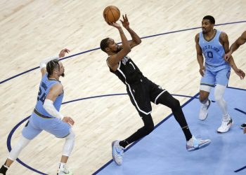 kevin-durant's-viral-twitter-exchange-on-friday-–-fastbreak-on-fannation