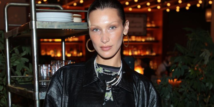 bella-hadid-shares-topless-photo,-new-modeling-pics-on-instagram-–-yahoo
