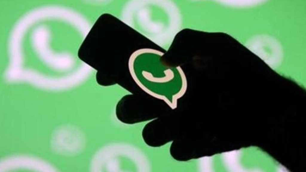 whatsapp-to-let-you-see-old-group-members!-here-is-how-you-can-do-so-|-how-to