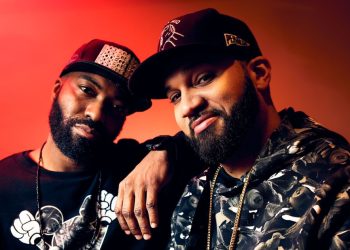 desus-and-mero-blew-the-brand-up-…-over-their-manager-–-vulture