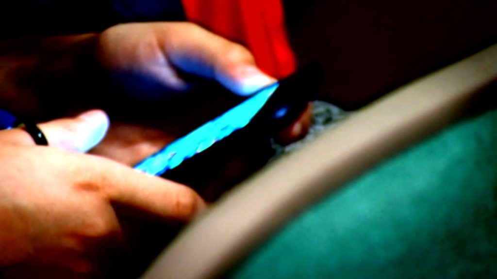 man-charged-with-extorting-girl-into-sending-him-sexual-content-over-snapchat