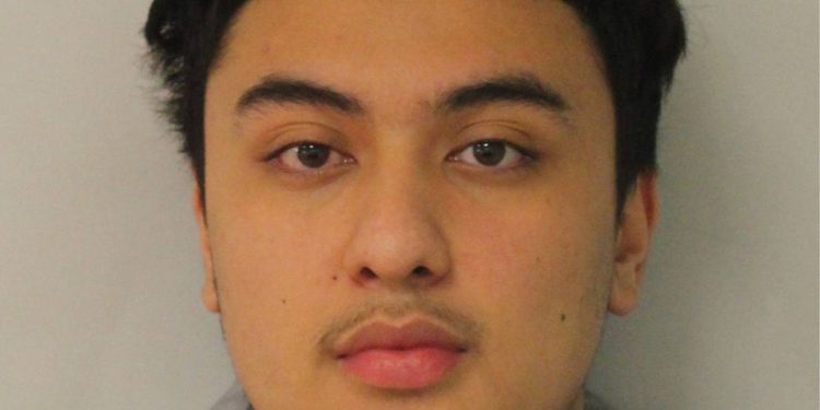 teenager,-18,-jailed-after-hacking-women's-snapchat-accounts-and-threatened-to-post-nudes-–-lbc
