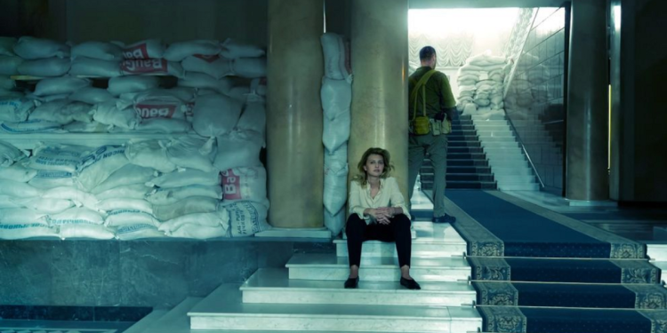 twitter-storm-erupts-over-ukrainian-president's-vogue-photoshoot-with-annie-leibovitz