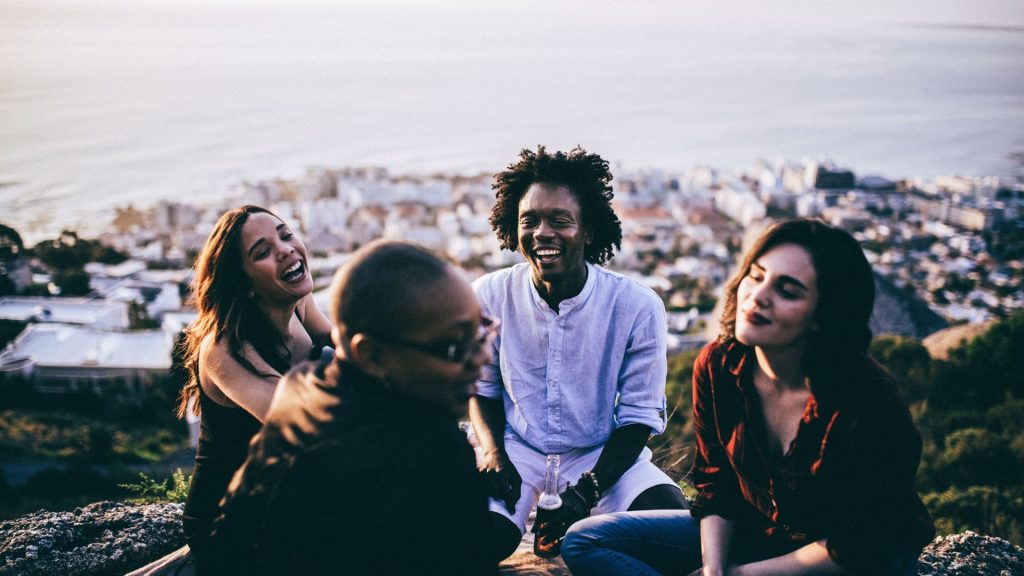 the-number-of-friends-you-need-to-be-happy,-according-to-science-–-cnbc