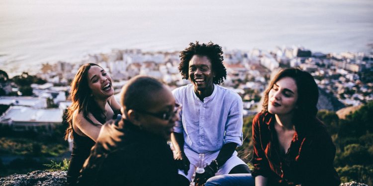 the-number-of-friends-you-need-to-be-happy,-according-to-science-–-cnbc