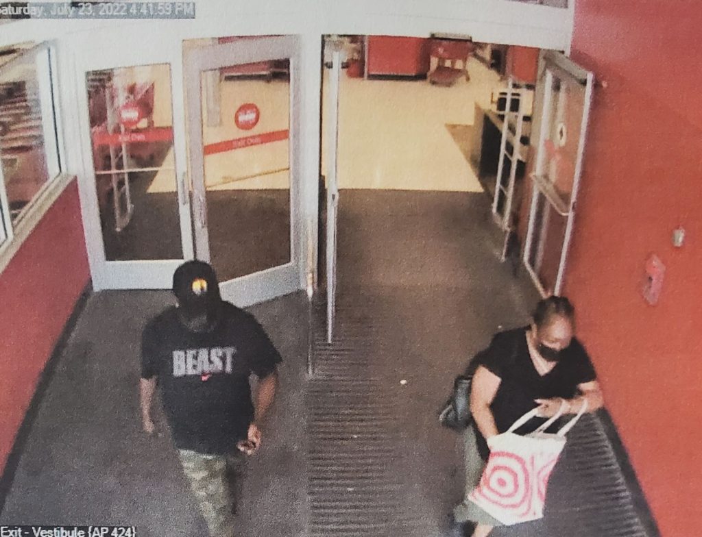 ithaca-investigator-looks-to-identify-suspects-who-racked-up-charges-on-victim's-credit-card