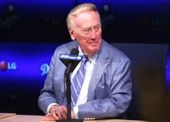 twitter-reacts-to-death-of-mlb-broadcast-legend-vin-scully-–-new-york-post