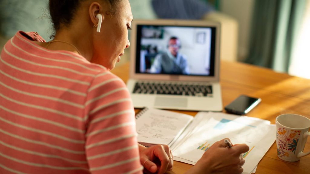 linkedin's-20-most-popular-courses-in-2022-are-all-free-to-take-right-now-–-cnbc