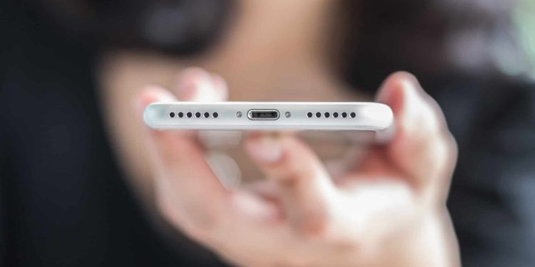 id-r&d-voice-biometrics-and-liveness-checks-secure-whatsapp-messages-for-health-services