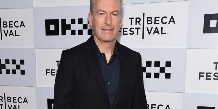 hilarious-bob-odenkirk-foot-fetish-memes-takes-over-twitter-as-fans-react-to-better-call-saul-…