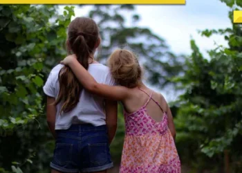 sisters-day-2022:-whatsapp-wishes,-messages-to-greet-your-sibling-on-this-special-day