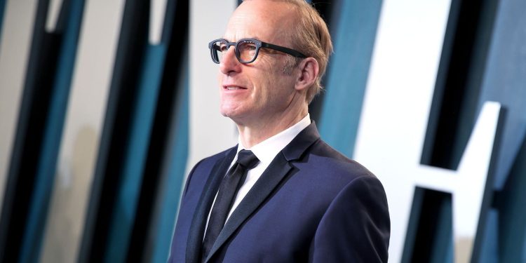 hilarious-bob-odenkirk-foot-fetish-memes-take-over-twitter-as-fans-react-to-better-call-saul-…