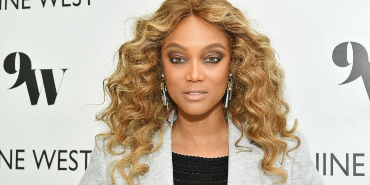 twitter-slams-tyra-banks-after-old-'america's-next-top-model'-clips-resurface-–-parade