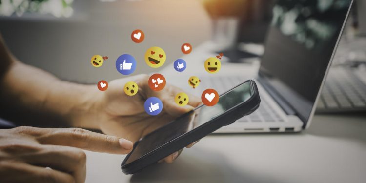 youtube-is-the-most-popular-social-media-among-teens,-followed-by-tiktok-–-cbs-news